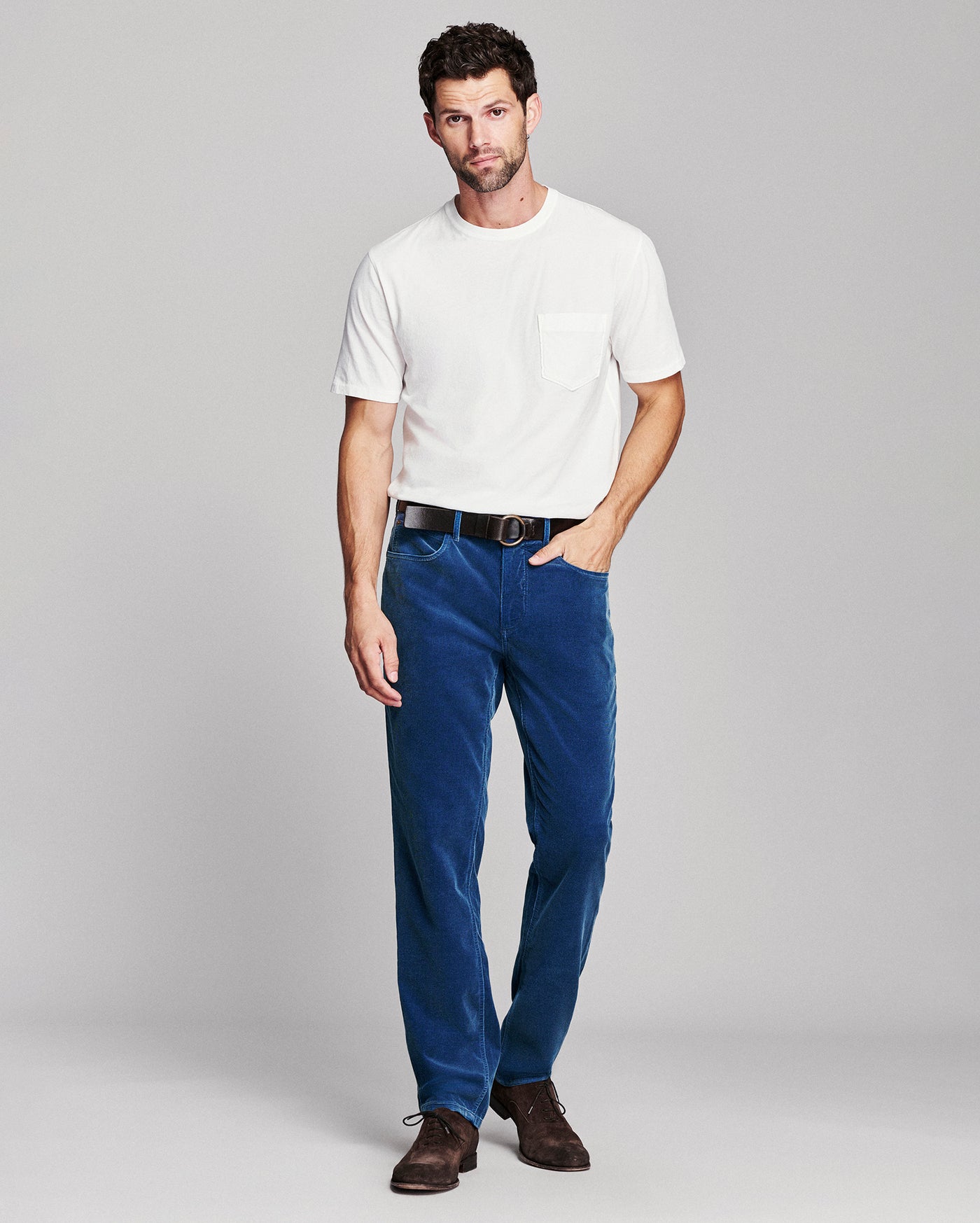 Model is 6'2" wearing size 32.