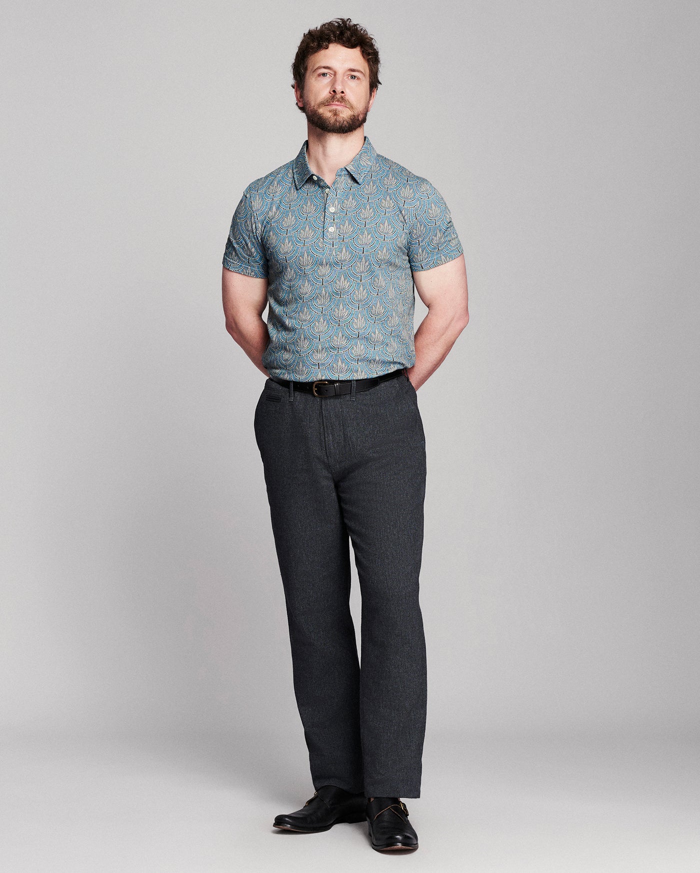 Model is 6'2" wearing size medium.