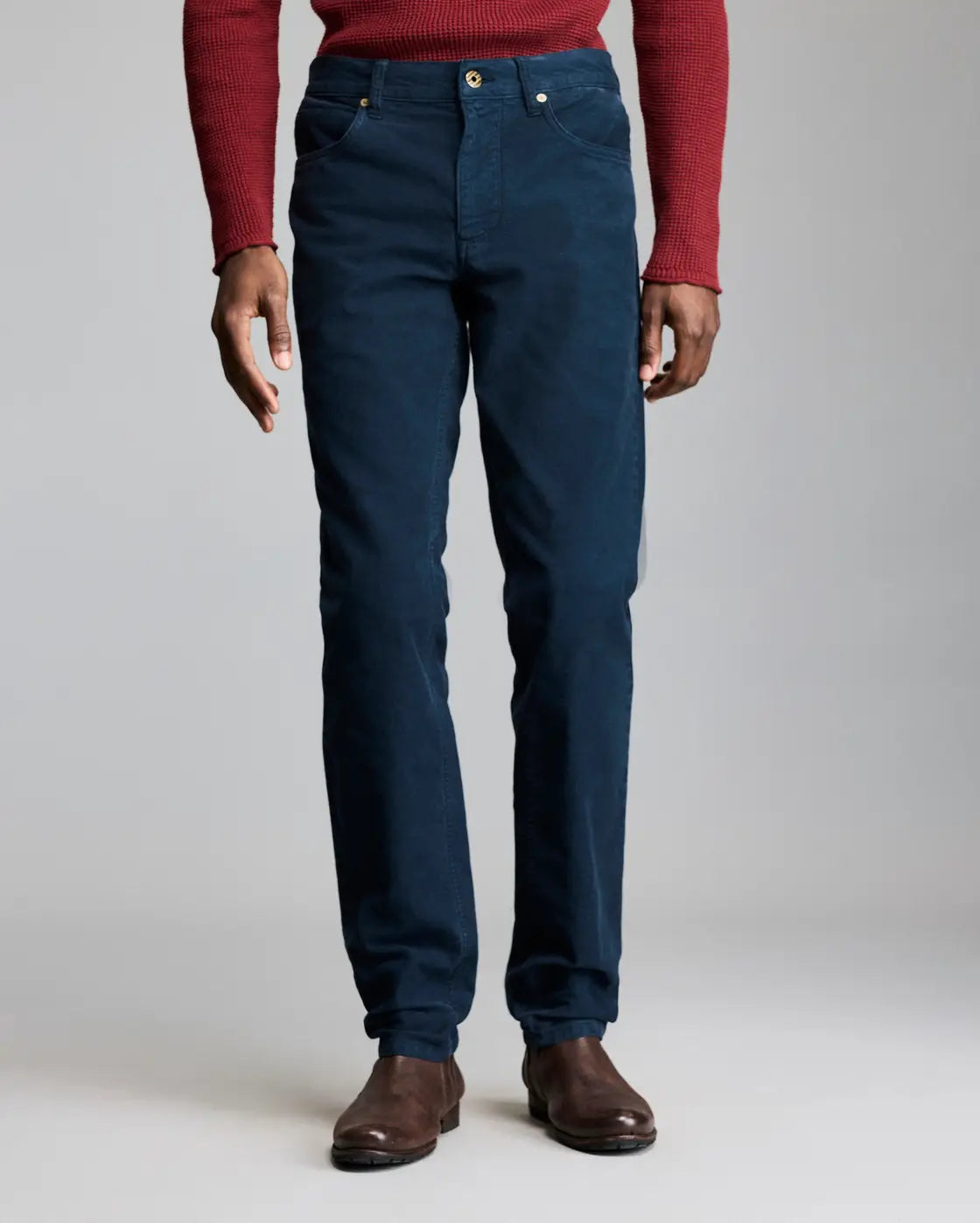 Model is 6'2" wearing size 32.