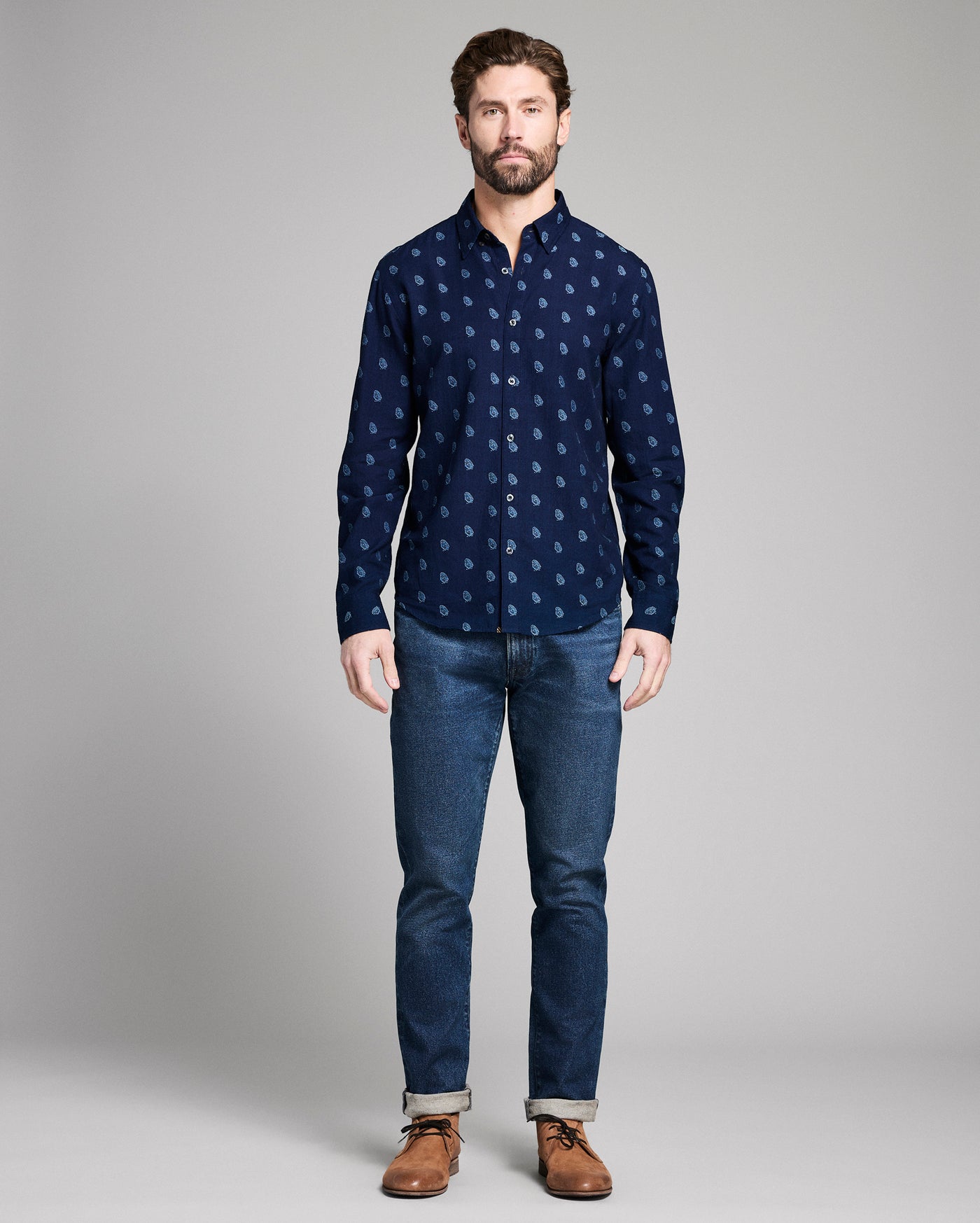 Model is 6'2" wearing size medium.