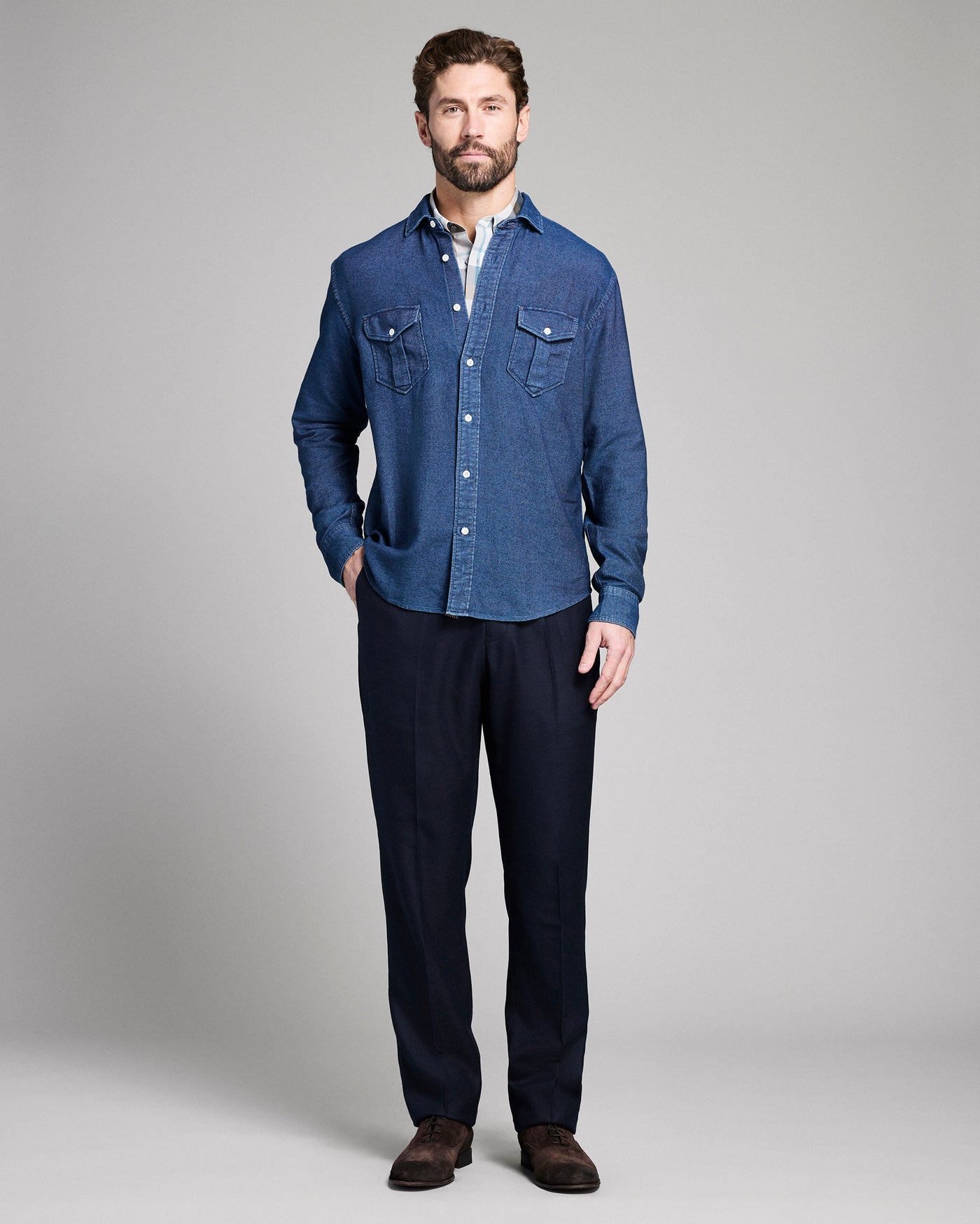 Model is 6'2" wearing size medium.