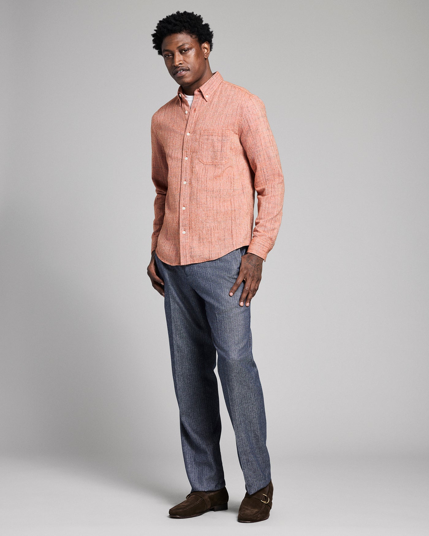 Model is 6'2" wearing size medium.