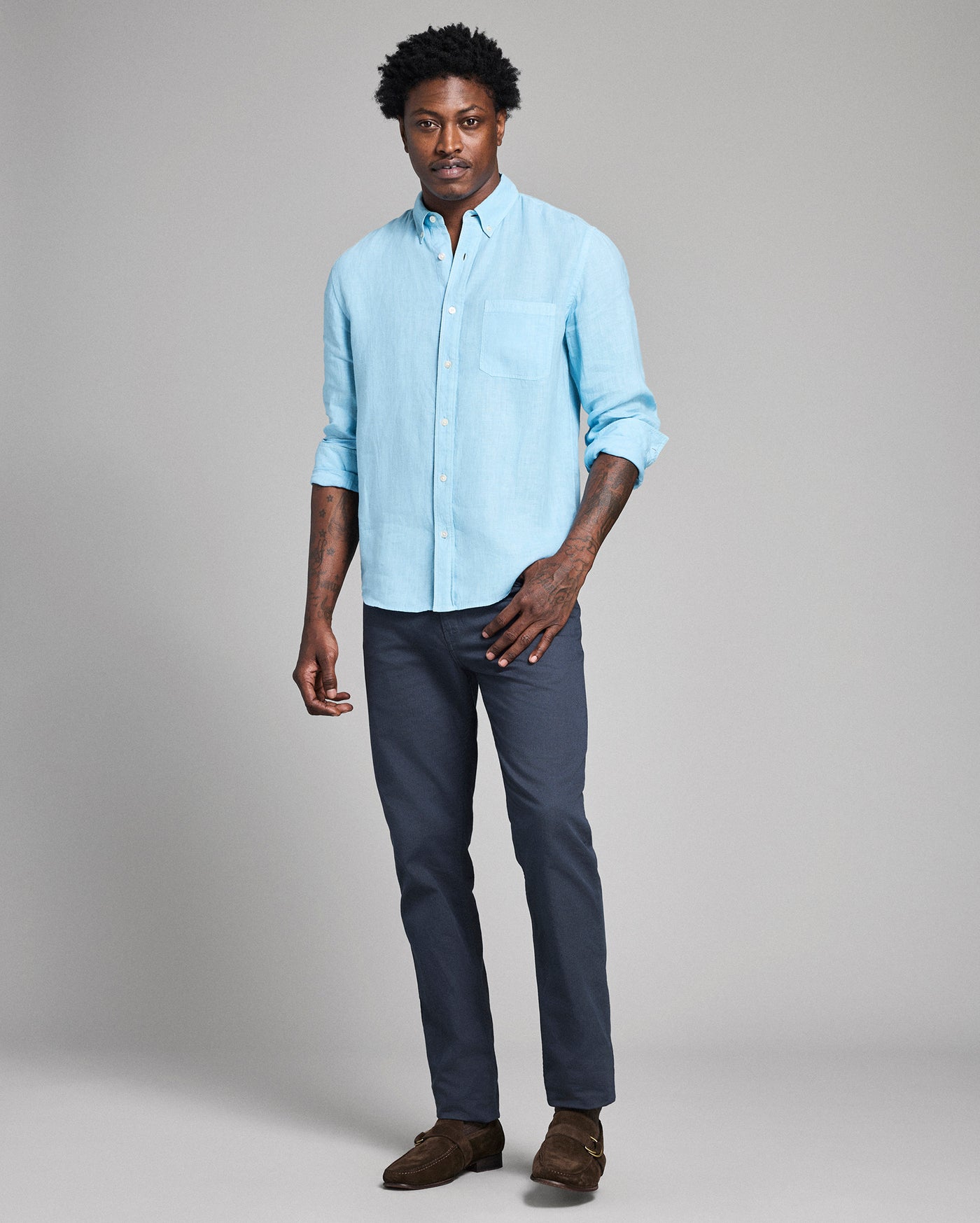 Model is 6'2" wearing size medium.