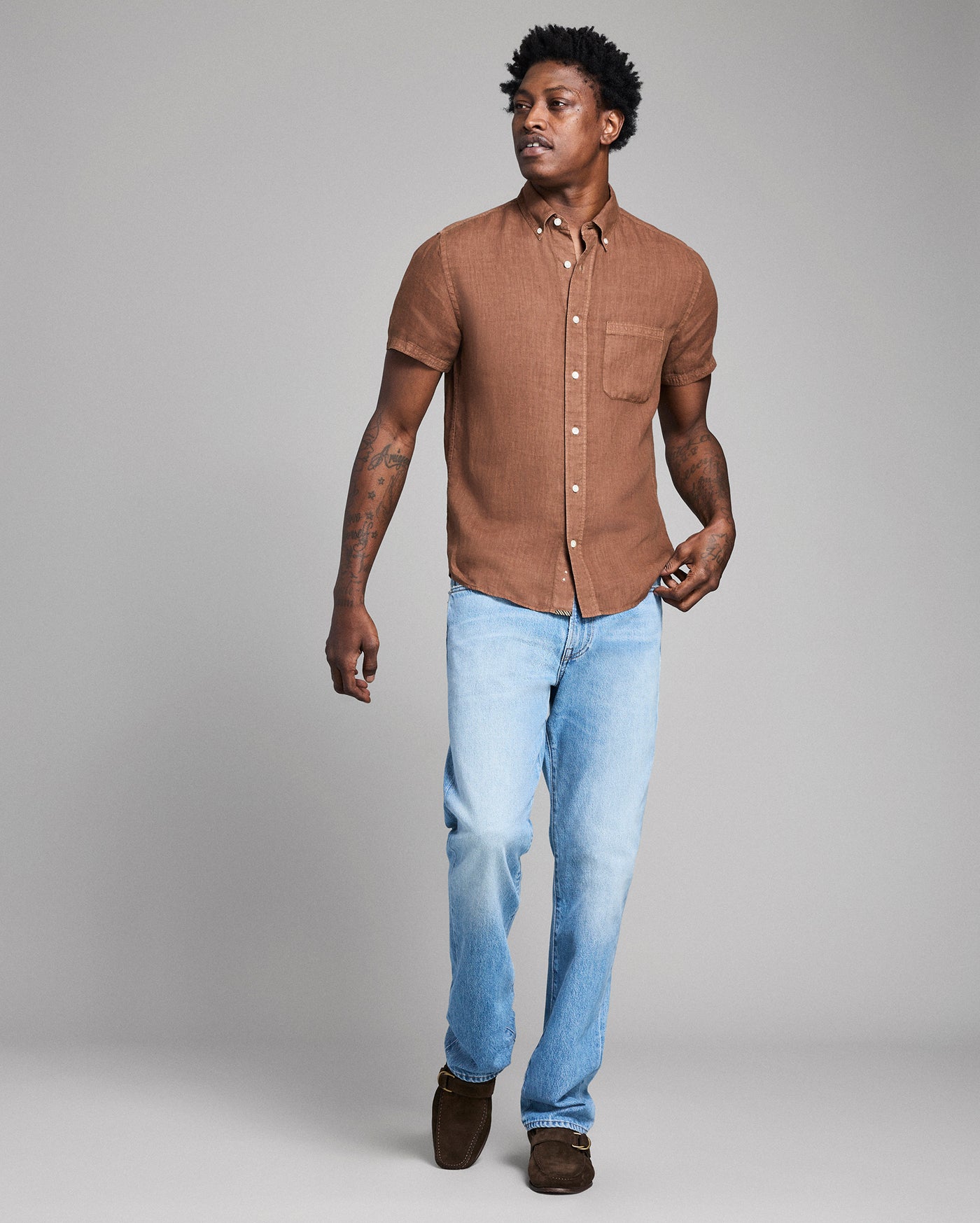 Model is 6'2" wearing size medium.
