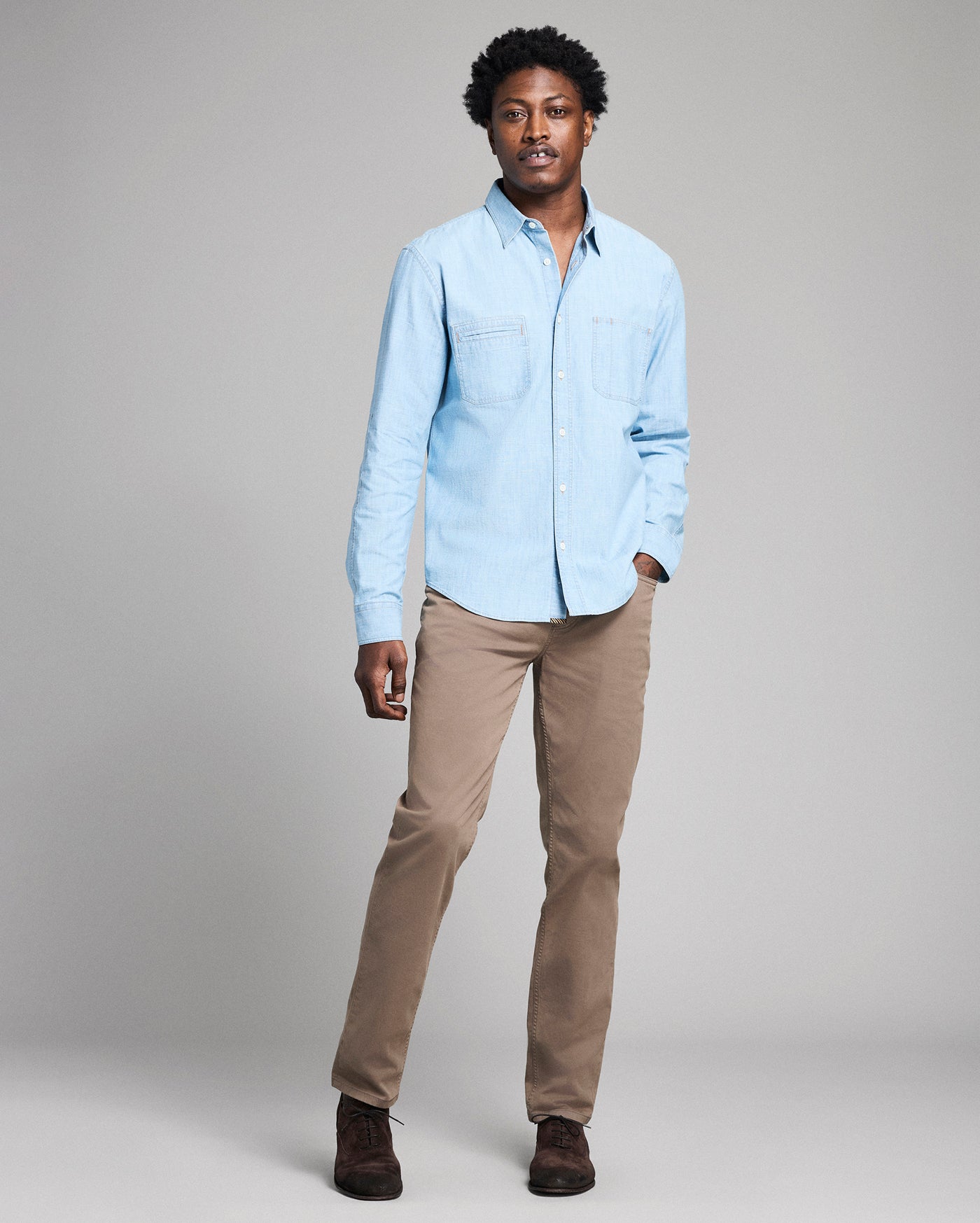 Model is 6'2" wearing size medium.