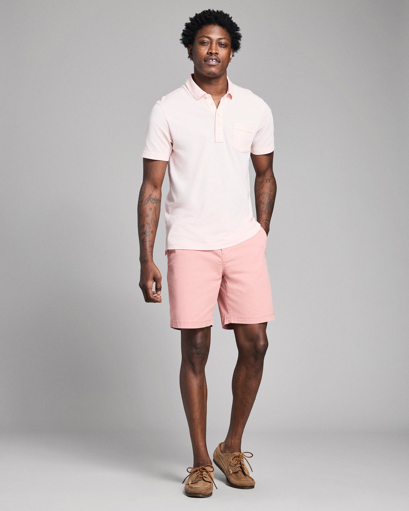 Model is 6'2" wearing size medium.
