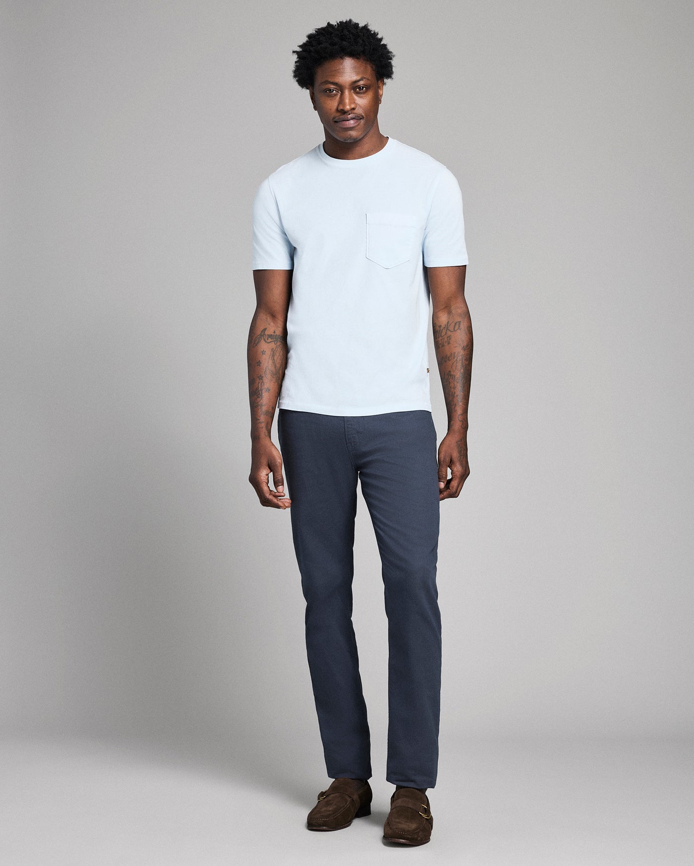 Model is 6'2" wearing size medium.