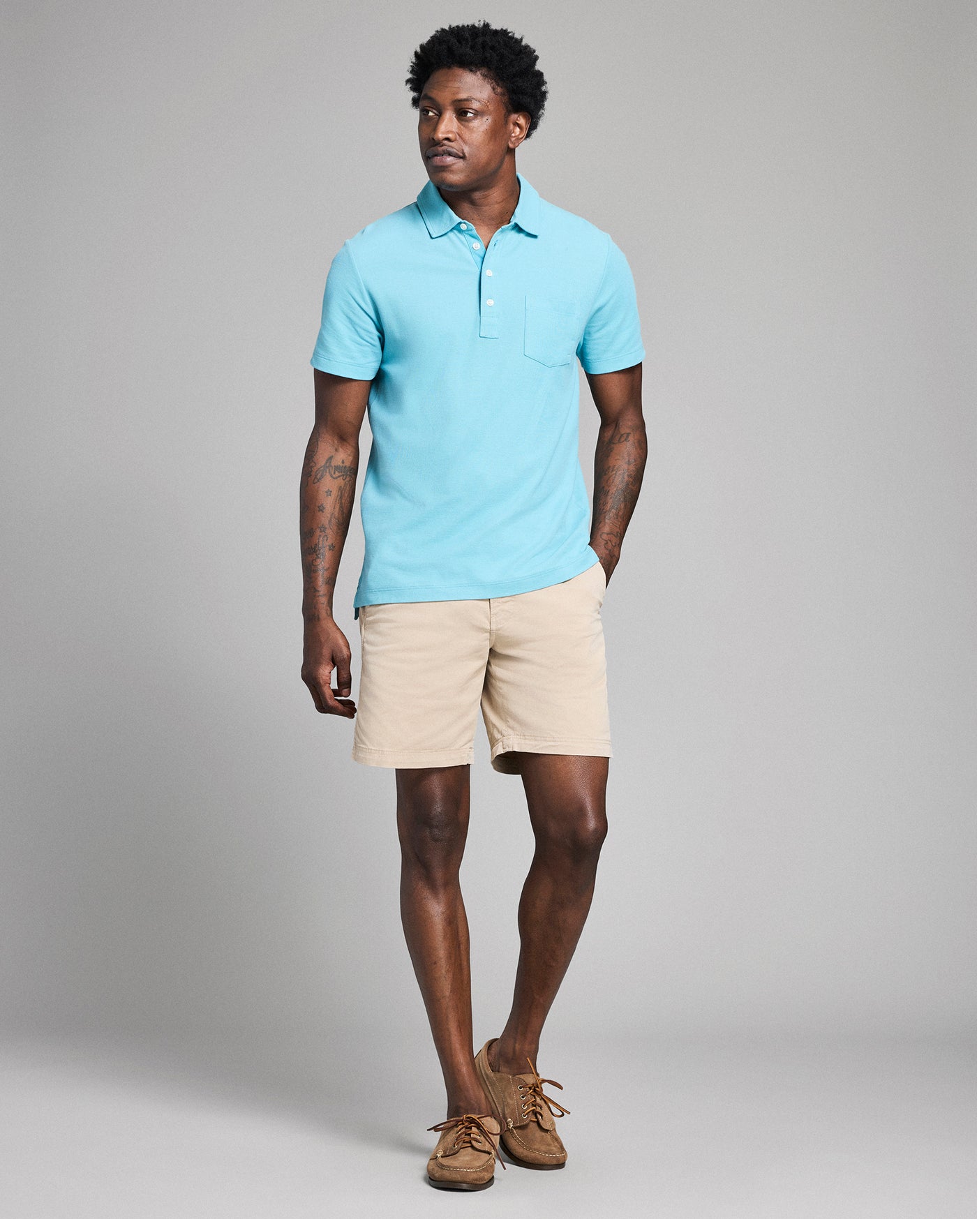 Model is 6'2" wearing size medium.