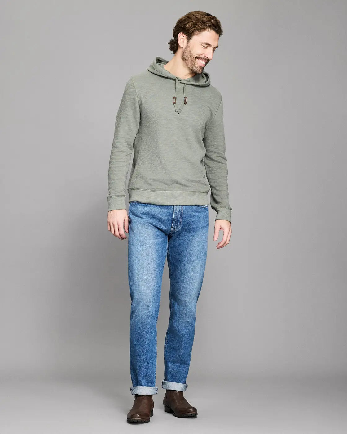 Model is 6'2" wearing size medium.