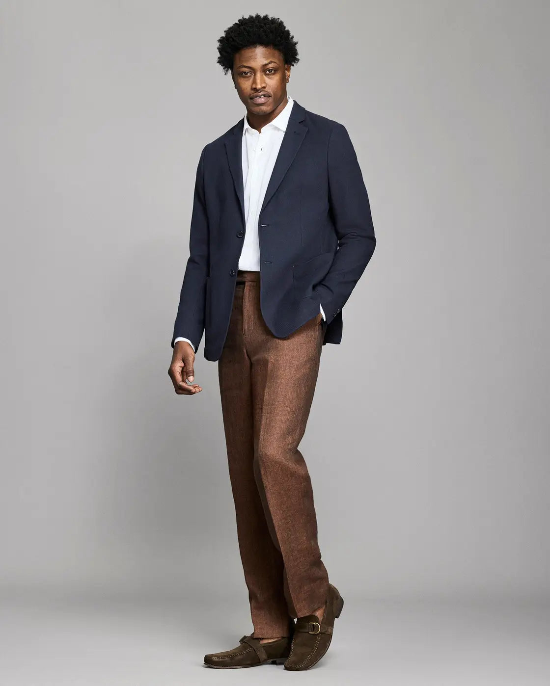 Model is 6'2" wearing size medium.