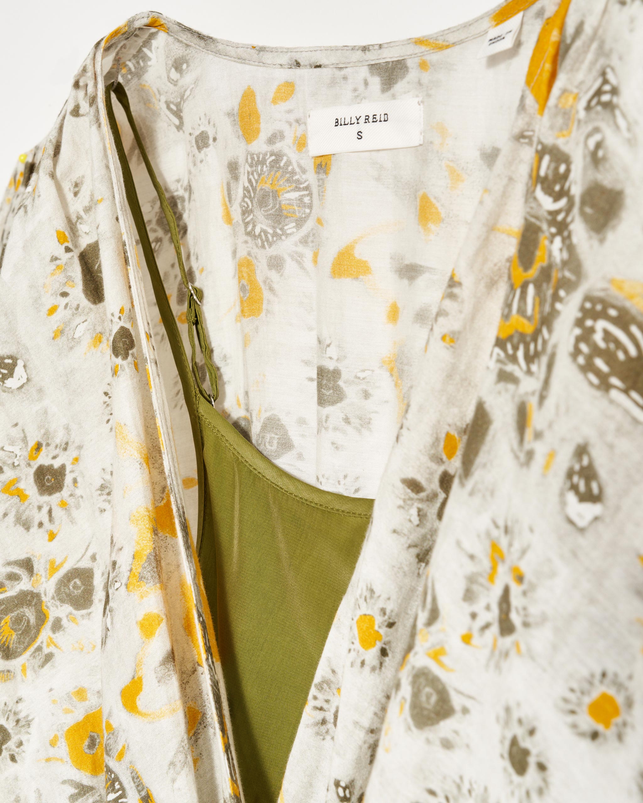 Robe Wrap Dress in Ivory/Gold