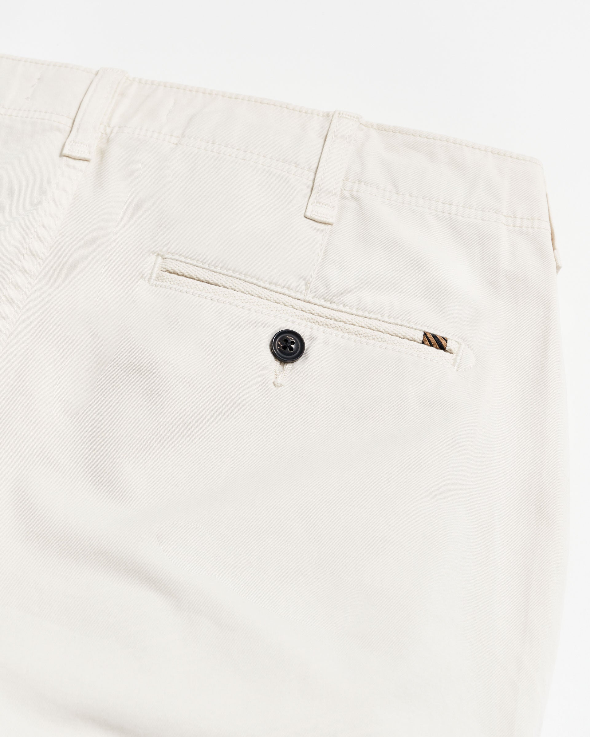 Chino Pant in Eggshell