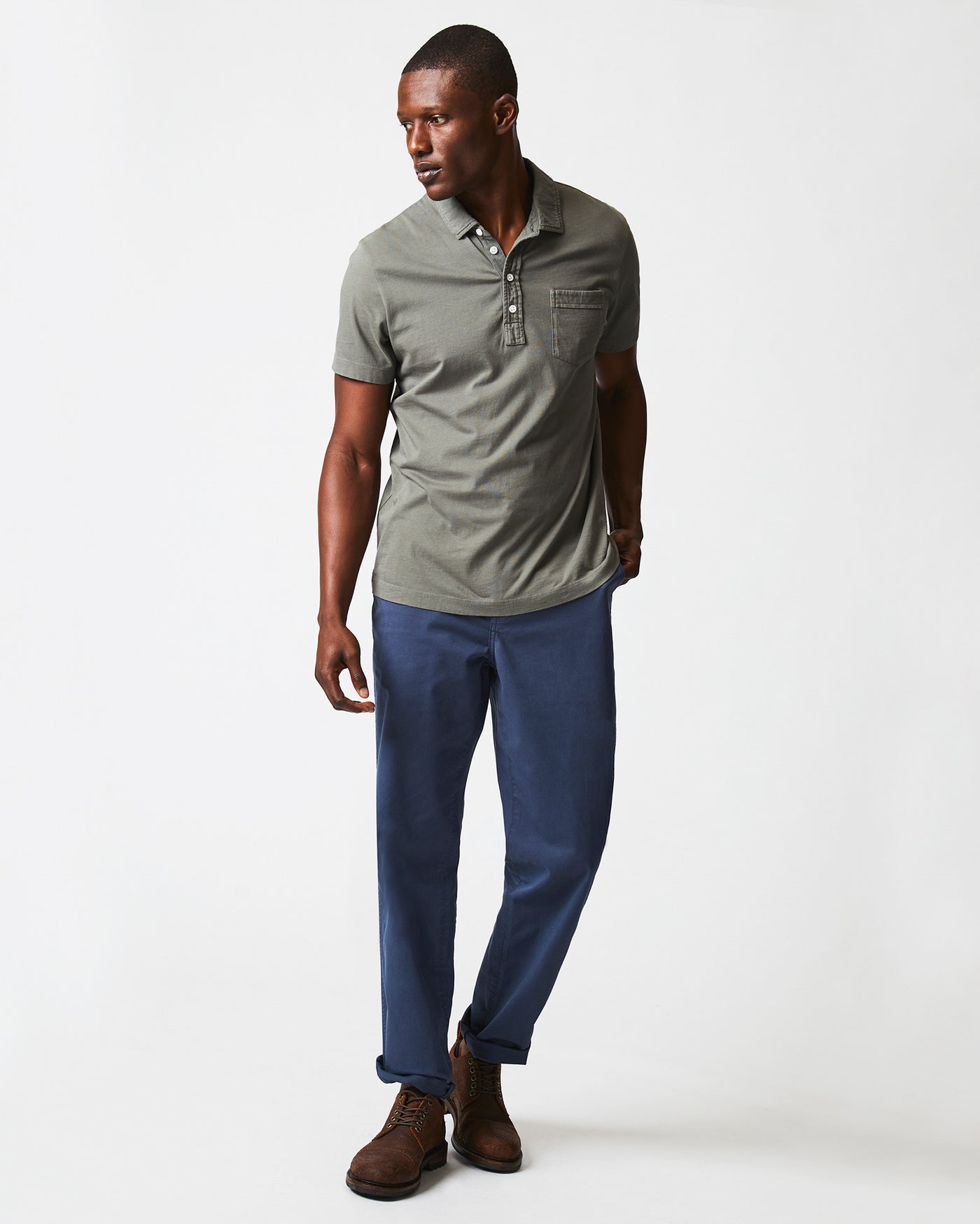 Model is 6'2" wearing size medium.